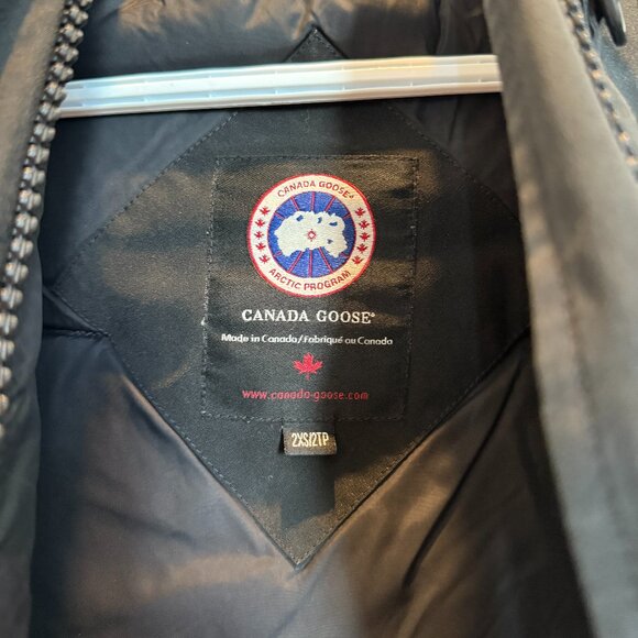 Canada Goose Down Chilliwack Bomber Jacket - Picture 4 of 5
